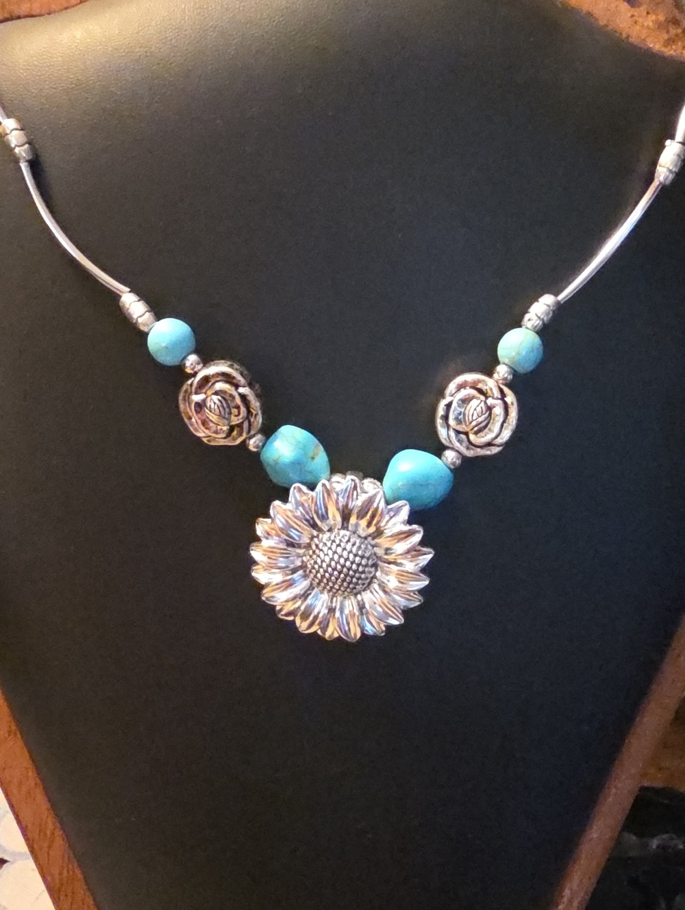 Boho Turquoise Flower Necklace